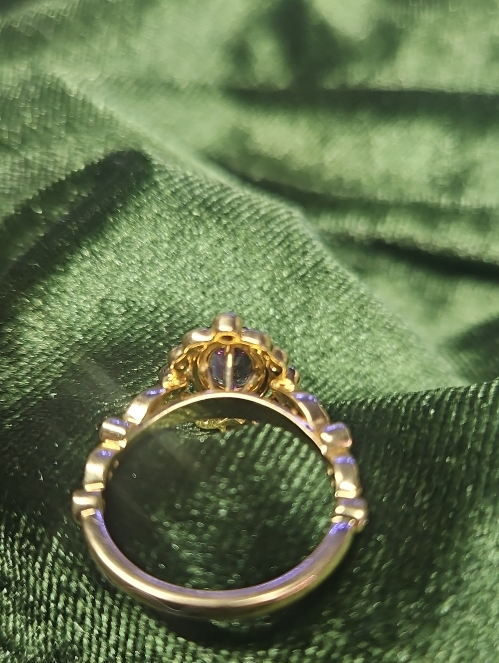 AMETHYST AND DIAMOND 14K WHITE GOLD RING - Picture 3 of 3